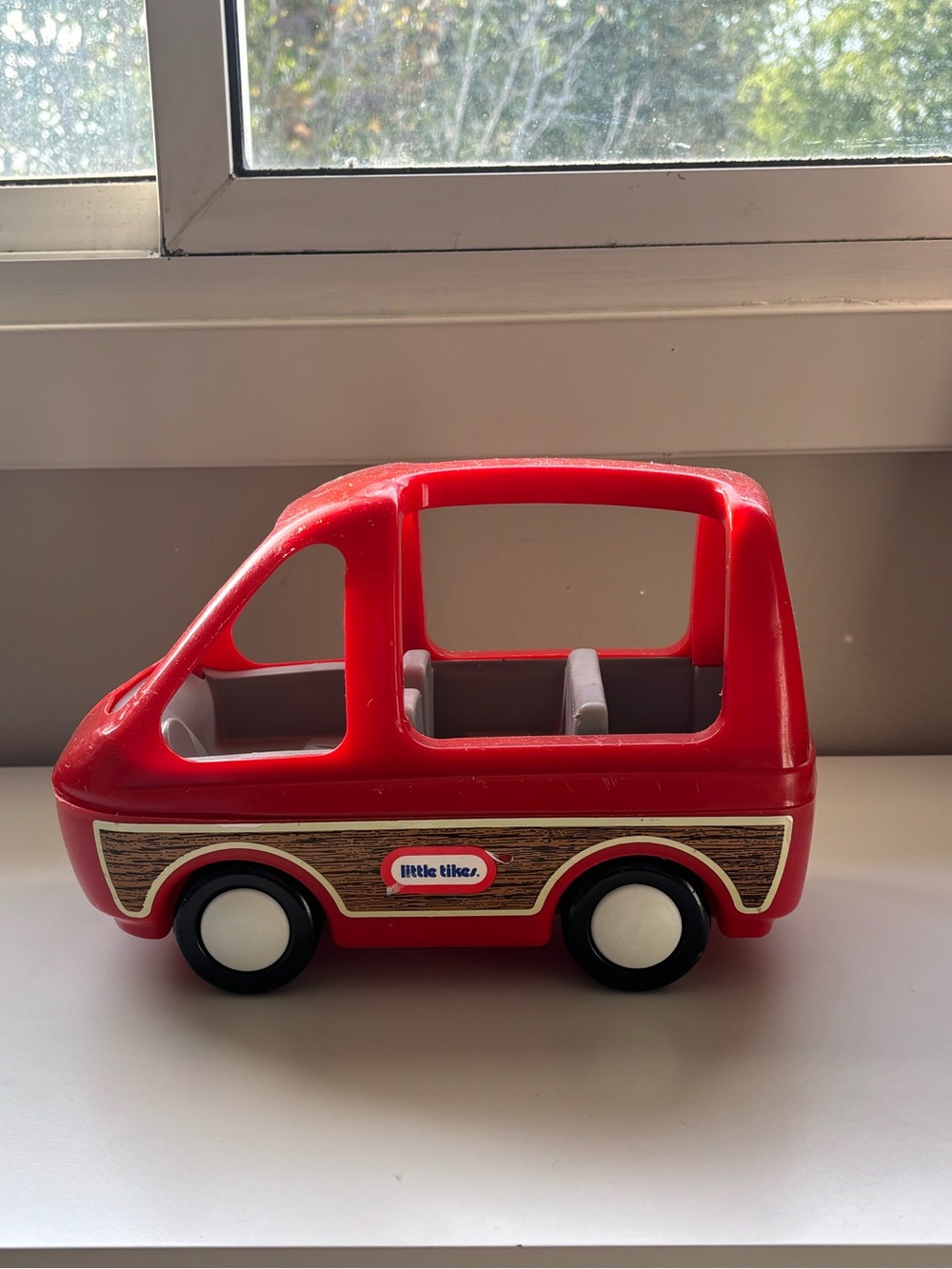 Vintage little tikes red mini van from the 1980s